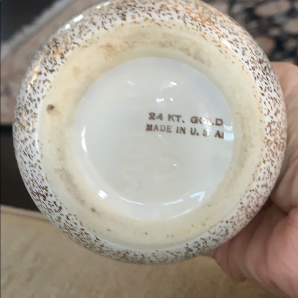 VINTAGE 24 KT. GOLD MADE IN THE USA VASE - Picture 5 of 9